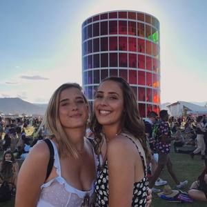 Meet your Posher, Julia